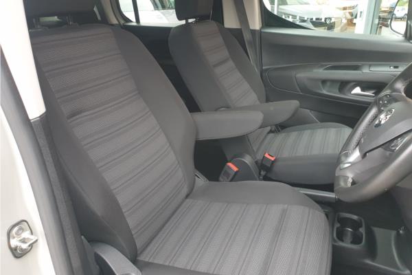2021 Vauxhall Combo Life 1.2 Turbo SE MPV 5dr Petrol Auto Euro 6 (s/s) (130 ps) - Cloth, photo 34