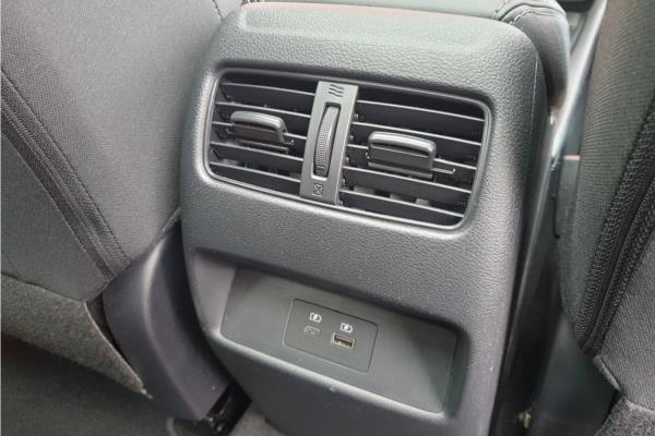 Non Franchise 2024 Nissan Qashqai 1.3 DIG-T MHEV N-Connecta SUV 5dr Petrol Hybrid XTRON Euro 6 (s/s) (158 ps) - Fabic - Cloth, photo 39