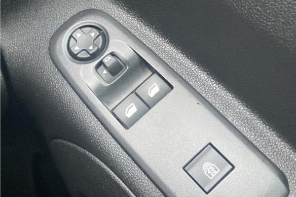 2019 VAUXHALL COMBO - Cloth, photo 26