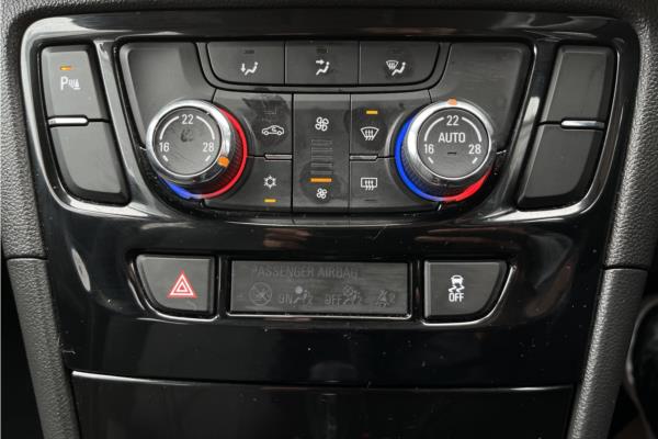 2017 Vauxhall MOKKA HAT 1.4T 140ps Active AU - Cloth, photo 15