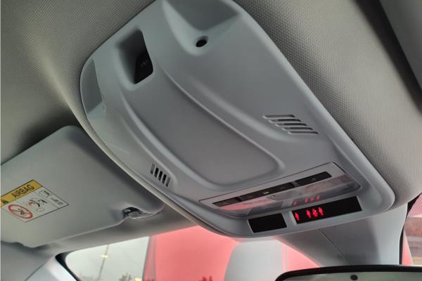 2020 Vauxhall Grandland X 1.2 Turbo SRi Nav SUV 5dr Petrol Auto Euro 6 (s/s) (130 ps) - Cloth, photo 24