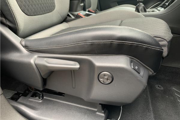 2020 Vauxhall Grandland X 1.2 Turbo SRi Nav SUV 5dr Petrol Manual Euro 6 (s/s) (130 ps) - Cloth, photo 29
