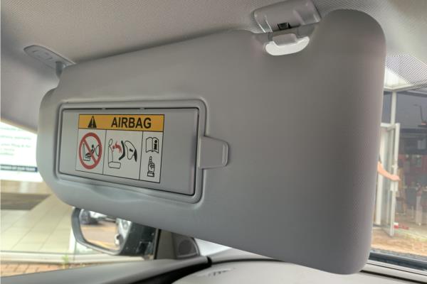 2020 Vauxhall Grandland X 1.6 13.2kWh Business Edition Nav Premium SUV 5dr Petrol Plug-in Hybrid Auto 4WD Euro 6 (s/s) Hybrid4 (300 ps) - Cloth/Leather, photo 29