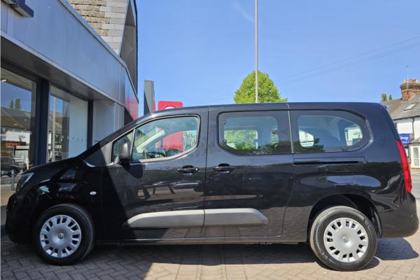 2021 Vauxhall Combo Life 1.2 Turbo Edition XL MPV 5dr Petrol Manual Euro 6 (s/s) (7 Seat) (110 ps) - Cloth, photo 5