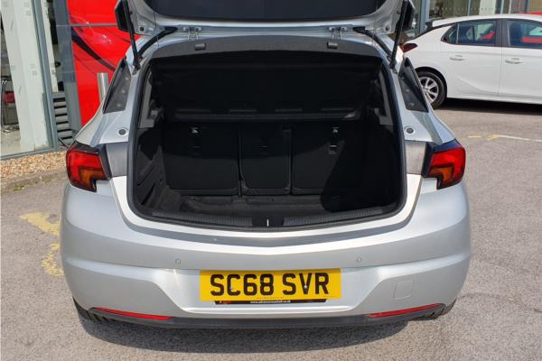 2019 Vauxhall Astra 1.4i Turbo GPF Elite Nav Hatchback 5dr Petrol Auto Euro 6 (s/s) (150 ps) - Leather, photo 14