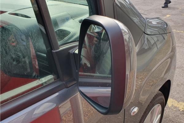 2020 Vauxhall Combo Life 1.5 Turbo D Elite MPV 5dr Diesel Auto Euro 6 (s/s) (7 Seat) (130 ps) - Cloth, photo 41
