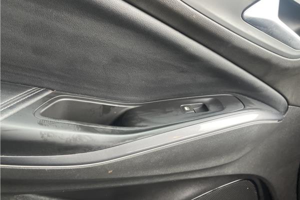 2020 Vauxhall Grandland X 1.2 Turbo SRi Nav SUV 5dr Petrol Auto Euro 6 (s/s) (130 ps) - Cloth, photo 31
