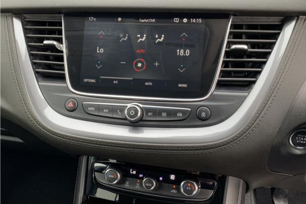 2021 Vauxhall Grandland X 1.2 Turbo Griffin Edition Euro 6 (s/s) 5dr - Cloth, photo 17