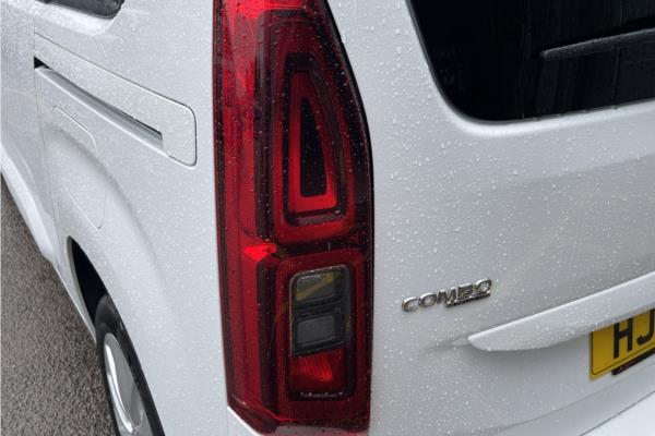 2021 Vauxhall Combo Life 1.2 Turbo Elite MPV 5dr Petrol Auto Euro 6 (s/s) (130 ps) - Leather, photo 37