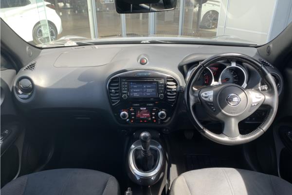 2015 Nissan Juke 1.2 DIG-T N-Connecta SUV 5dr Petrol Euro 6 (s/s) (115 ps)-sequence-9