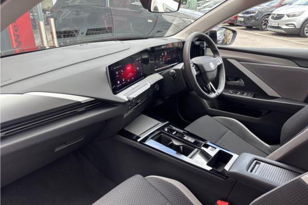 2022 Vauxhall Astra 1.2 Turbo Design Hatchback 5dr Petrol Auto Euro 6 (s/s) (130 ps) - Jet Black Fabrc, photo 14