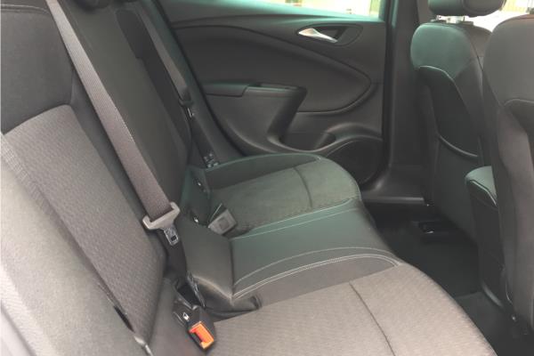 2019 Vauxhall Astra 5Dr 1.4T 150ps Griffin - Cloth Sienna/Jet Blk, photo 13