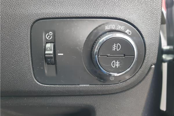 2021 Vauxhall Crossland 1.2 Turbo Elite Nav SUV 5dr Petrol Auto Euro 6 (s/s) (130 ps) - Cloth, photo 21