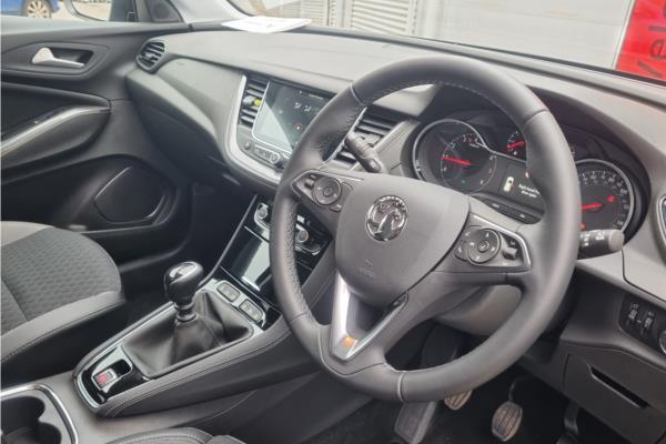 2018 Vauxhall Grandland X 1.2 Turbo Sport Nav Euro 6 (s/s) 5dr - Berson Black, photo 11