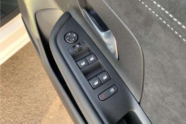 Vauxhall Mokka* HAT 50kWh 11kWCh 136ps Ultimate - Black Alcantara, photo 21