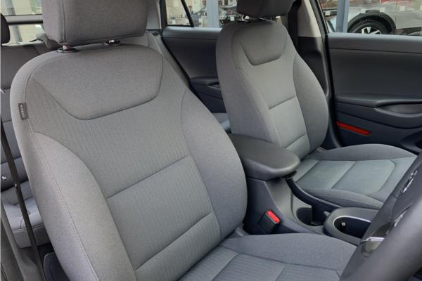 Non Franchise 2021 Hyundai IONIQ 1.6 h-GDi Premium Hatchback 5dr Petrol Hybrid DCT Euro 6 (s/s) (141 ps) - Fabic - Cloth, photo 34