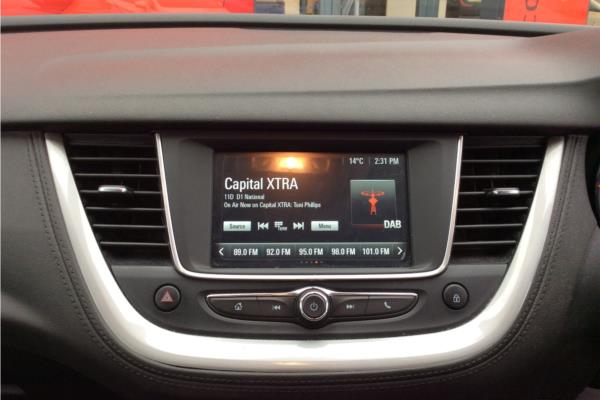 2018 Vauxhall Grandland 1.2T SE 5dr - Cloth, photo 17