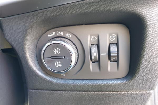 2022 Vauxhall Mokka 1.2 Turbo Elite Edition SUV 5dr Petrol Auto Euro 6 (s/s) (130 ps) - Black Jasmin Lt, photo 19
