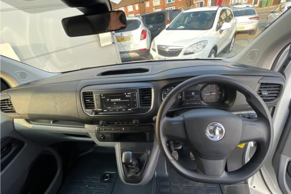 2019 Vauxhall Vivaro 2.0 Turbo D 3100 Sportive Panel Van 5dr Diesel Manual L2 H1 Euro 6 (s/s) (120 ps) - Cloth, photo 10