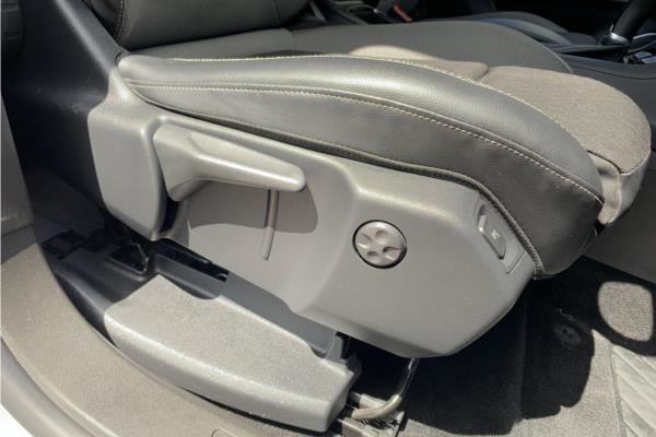 2021 Vauxhall Grandland X 1.2 Turbo SRi Nav SUV 5dr Petrol Auto Euro 6 (s/s) (130 ps) - Cloth, photo 29