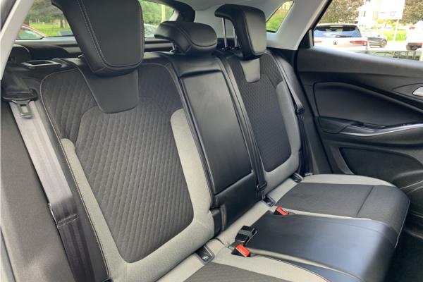 2021 Vauxhall Grandland X 1.2 Turbo SRi Nav SUV 5dr Petrol Auto Euro 6 (s/s) (130 ps) - Cloth, photo 13