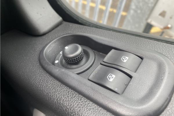 2018 VAUXHALL MOVANO - Cloth, photo 20