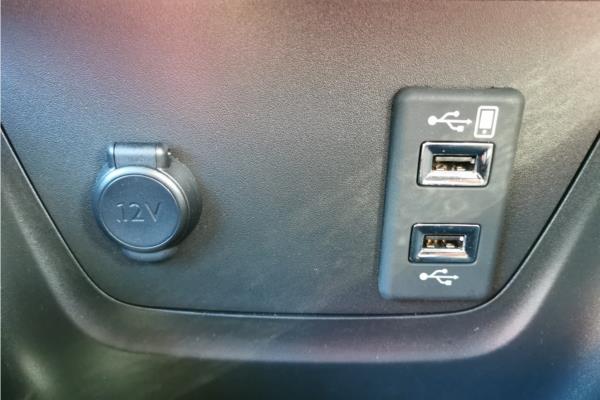 2022 Vauxhall Crossland 1.2 Turbo Elite Edition SUV 5dr Petrol Auto Euro 6 (s/s) (130 ps) - Cloth, photo 38