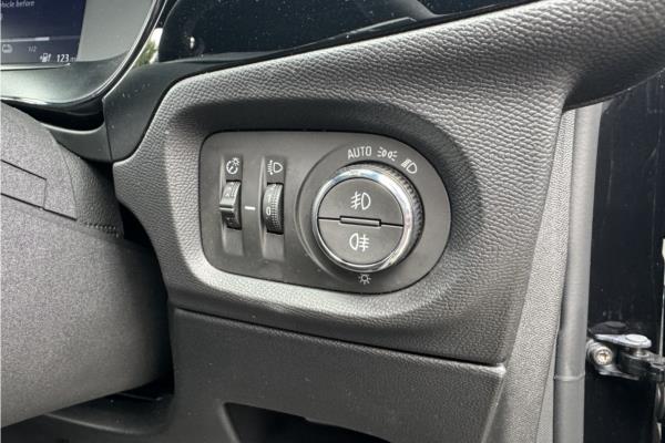 2024 Vauxhall Corsa-e 50kWh GS Hatchback 5dr Electric Auto (136 ps) - Banda Marvel Bl, photo 20