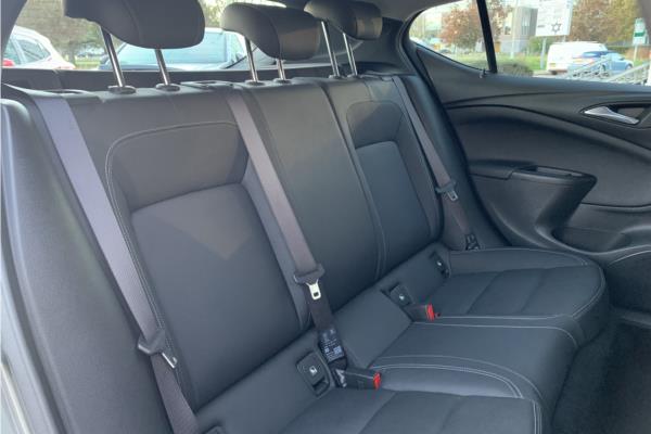 2019 Vauxhall Astra 1.4i Turbo GPF Elite Nav Hatchback 5dr Petrol Auto Euro 6 (s/s) (150 ps) - Leather, photo 13