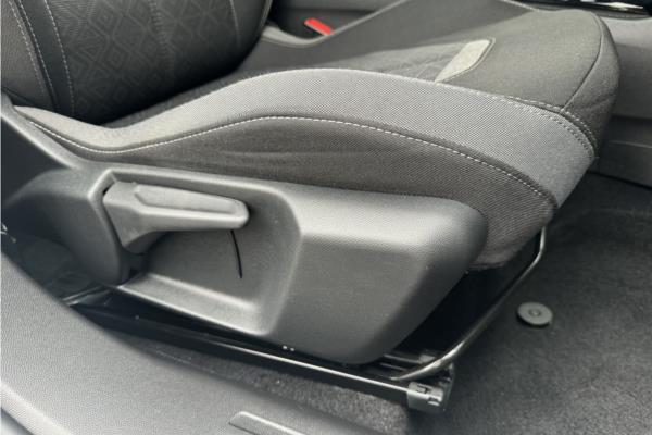 2022 Vauxhall Mokka 1.2 Turbo Design SUV 5dr Petrol Auto Euro 6 (s/s) (130 ps) - Cloth, photo 29