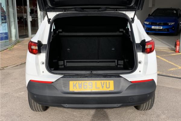 2019 Vauxhall Grandland X 1.2 Turbo GPF SE SUV 5dr Petrol Manual Euro 6 (s/s) (130 ps) - Cloth, photo 14