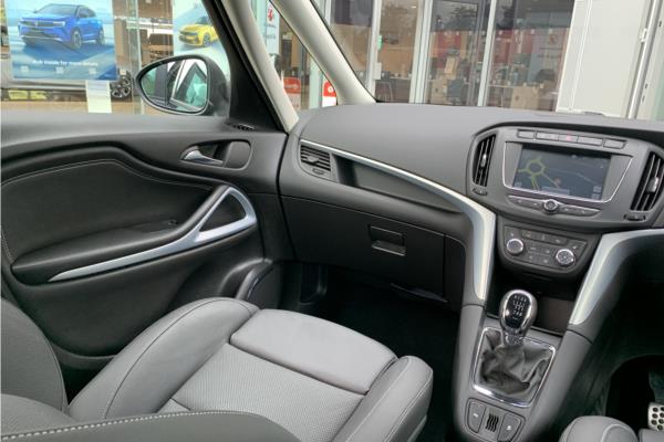 2018 Vauxhall Zafira Tourer 1.4i Turbo SRi Nav MPV 5dr Petrol Manual Euro 6 (140 ps) - Cloth, photo 42