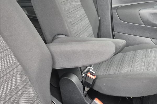 2021 Vauxhall Combo Life 1.2 Turbo Elite MPV 5dr Petrol Auto Euro 6 (s/s) (7 Seat) (130 ps) - Cloth, photo 32