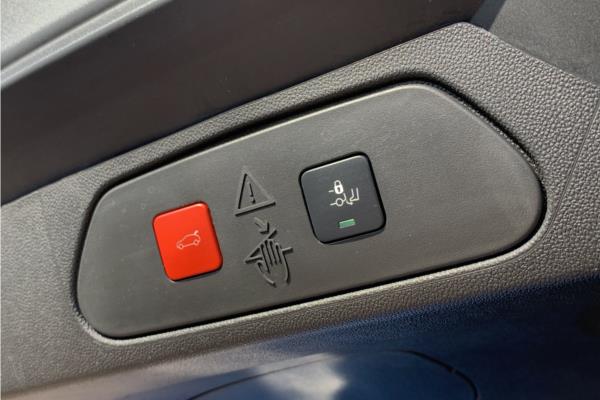 2022 Vauxhall Grandland 1.2 Turbo Ultimate SUV 5dr Petrol Auto Euro 6 (s/s) (130 ps) - Black Alcantara, photo 47