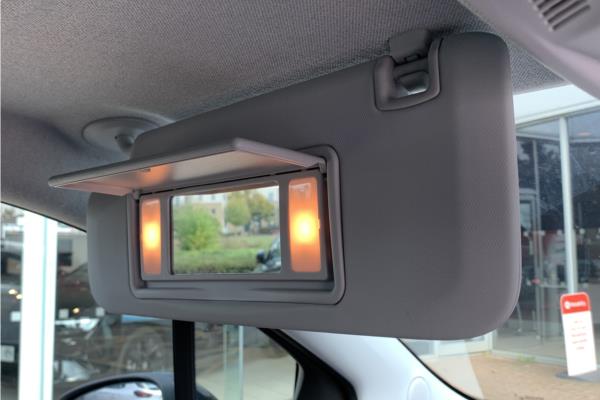 2021 Vauxhall Crossland 1.2 Turbo Ultimate Nav SUV 5dr Petrol Auto Euro 6 (s/s) (130 ps) - Cloth/Alcantara, photo 30