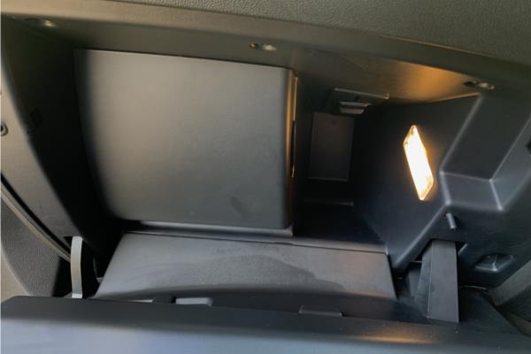 2019 Vauxhall Grandland X 1.2 Turbo SRi Nav SUV 5dr Petrol Auto Euro 6 (s/s) (130 ps) - TRIM CLOTH/VINYL LV3.2 JET BLK, photo 26