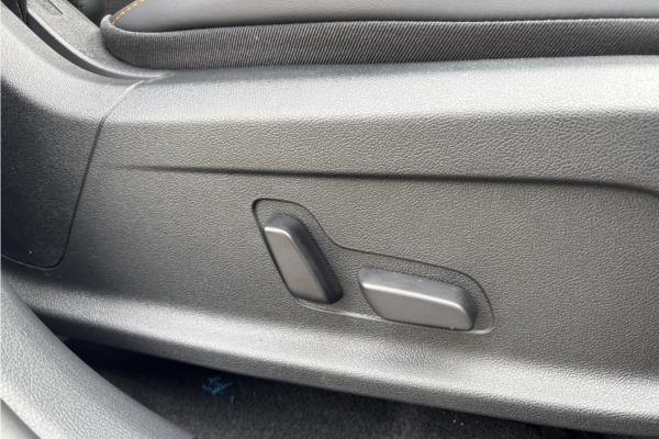 BYD Sealion* 5 1.5 Phev Dm-i Comfort AU - Black Vegan Ltr, photo 28