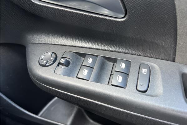 2023 Vauxhall Corsa 1.2 Turbo Ultimate Hatchback 5dr Petrol Auto Euro 6 (s/s) (130 ps) - Cloth/Alcantara, photo 22