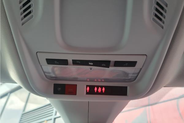 2020 Vauxhall Grandland X 1.2 Turbo SRi Nav SUV 5dr Petrol Auto Euro 6 (s/s) (130 ps) - Cloth, photo 24