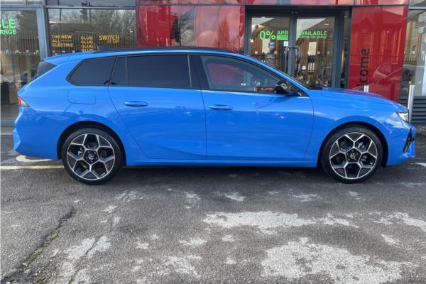 Vauxhall Astra* 5Dr 54kWh 11kWCh Ultimate AU - Jet Blk+alcantr, photo 8