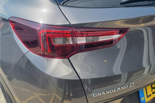2020 Vauxhall Grandland X 1.2 Turbo Elite Nav SUV 5dr Petrol Manual 8Spd Euro 6 (s/s) (130 ps) - Berson Black, photo 41