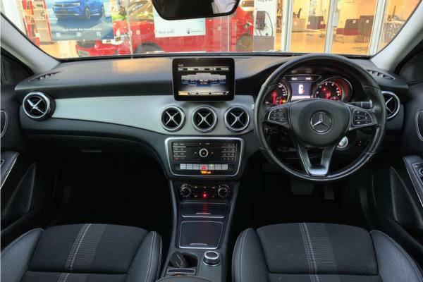 Non Franchise 2019 Mercedes-Benz GLA Class 1.6 GLA180 Urban Edition SUV 5dr Petrol 7G-DCT Euro 6 (s/s) (122 ps) - Mixed Leather - Fabric/Cloth, photo 10