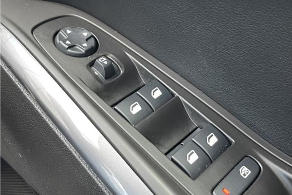 2019 Vauxhall Grandland X 1.2 Turbo GPF Sport Nav SUV 5dr Petrol Auto Euro 6 (s/s) (130 ps) - Cloth, photo 22