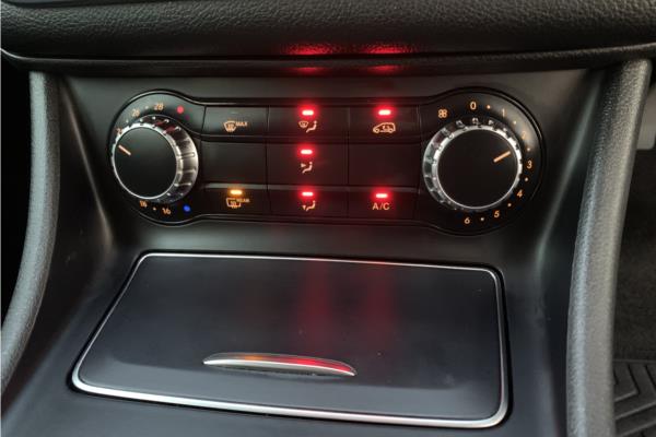 Non Franchise 2019 Mercedes-Benz GLA Class 1.6 GLA180 Urban Edition SUV 5dr Petrol 7G-DCT Euro 6 (s/s) (122 ps) - Mixed Leather - Fabric/Cloth, photo 16
