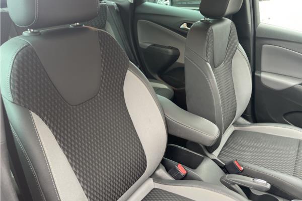 2019 Vauxhall Crossland X 1.2 Turbo GPF Elite Nav SUV 5dr Petrol Auto Euro 6 (s/s) (110 ps) - Cloth, photo 34