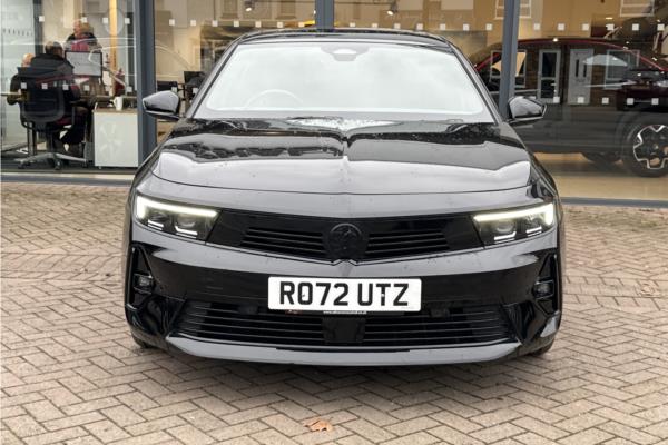 2022 Vauxhall Astra 1.2 Turbo Ultimate Hatchback 5dr Petrol Manual Euro 6 (s/s) (130 ps) - Alcantara, photo 3