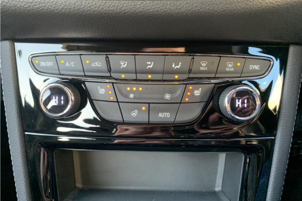 2019 Vauxhall Astra 1.4i Turbo GPF Elite Nav Hatchback 5dr Petrol Auto Euro 6 (s/s) (150 ps) - Leather, photo 16