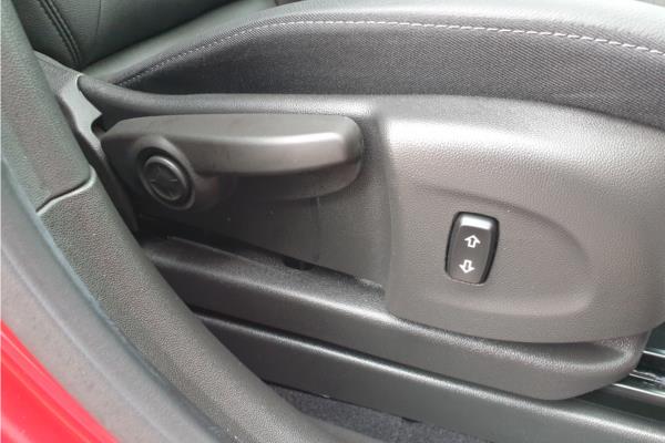 2022 Vauxhall Crossland 1.2 Turbo Ultimate SUV 5dr Petrol Auto Euro 6 (s/s) (130 ps) - Alcantara, photo 29