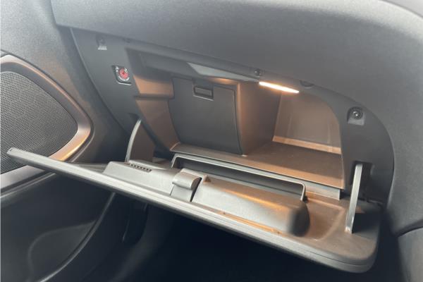2019 Vauxhall Crossland X 1.2 Turbo GPF Elite Nav SUV 5dr Petrol Auto Euro 6 (s/s) (110 ps) - Cloth, photo 26