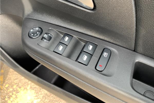 2020 Vauxhall Corsa 1.2 Turbo Elite Nav Premium Hatchback 5dr Petrol Auto Euro 6 (s/s) (100 ps) - Cloth, photo 22